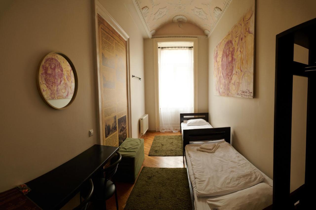 Old City Hotel Lviv Bagian luar foto